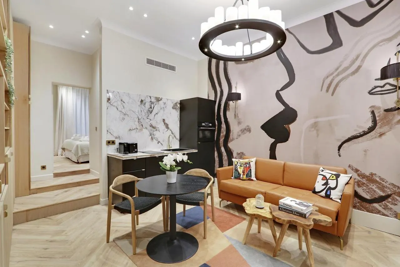 Pick A Flat'S Apartment In Saint Germain - Rue Du Cherche Midi Paris
